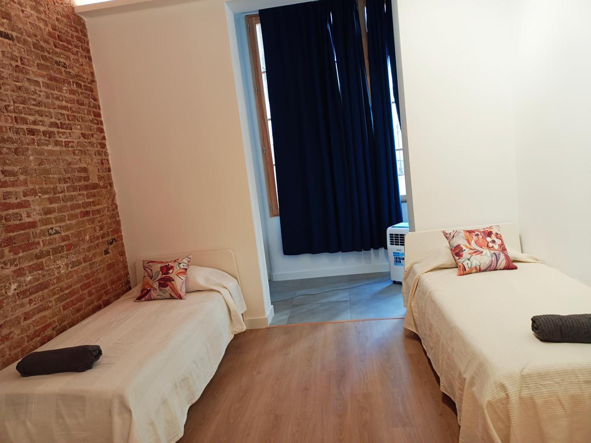 By Universitat Private Hostel